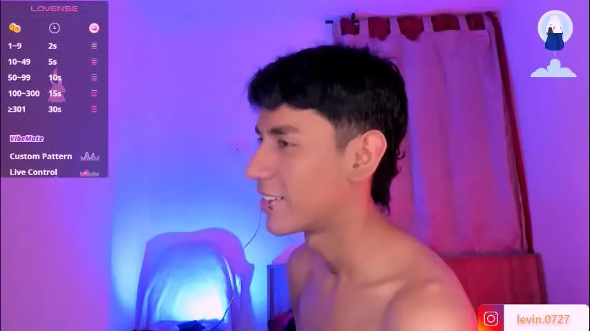 keiner_smith — CUM SHOW ON LEGS #latino #new #18 #uncut #findom [1800 tokens remaining]