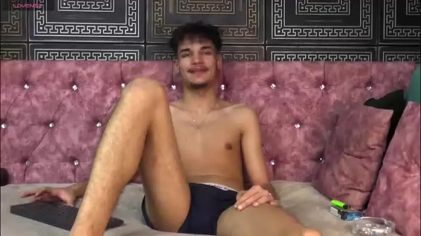 kevinspice — Welcome to my room! - Goal: CUMSHOW!!! [998 tokens left]