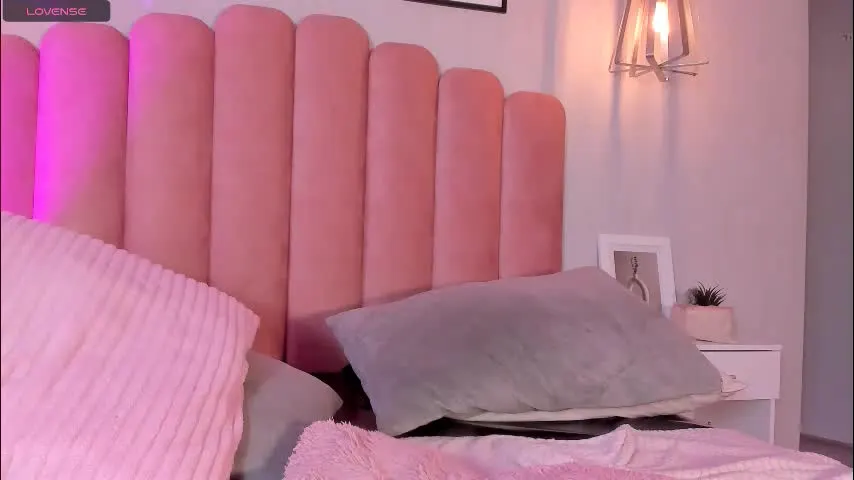 leah_bensoon — ✨❤️LET`S HAVE SOME FUN WITH MY ASS TITS, FAV VIBE 55TKS, CHECK MY MENU FOR MORE OF ME✨ #curvy #bbw #anal #squirt #bigtits