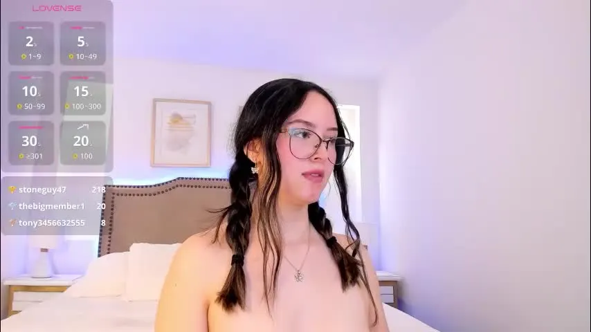 lexie_collins — GOAL: Controlled masturbation😈 [200 tokens remaining] Hello❤️Pvt Open⭐MAKE IT RAIN MAGIC❤️ ❤🍭 Tip Goal special plug anal 400 #blonde #french #british #young #new