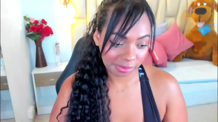 lia_mariana — GOAL: masturbation with boobs [595 tokens remaining] I'm here to fulfill your darkest fantasies #curvy #ebony #feet #bigboobs #bigass