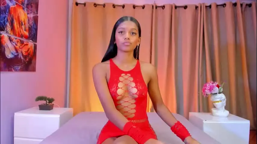 liaa_taylor1 — GOAL: Dance sexy [106 tokens remaining] ⭐Did you have fun the weekend? Let's start a wild week//EBONY LATINA VID 10TK//VIP PVT 18TK⭐ #petite #daddy #anal #squirt #ebony