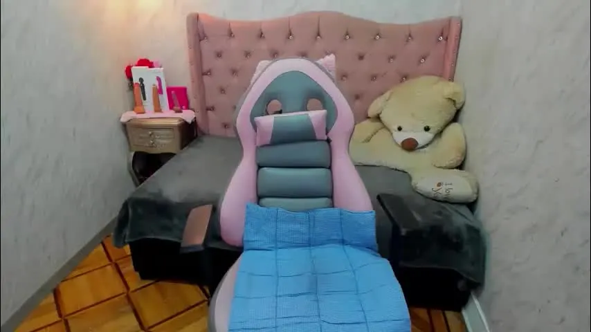 lianngrace — GOAL: play my pussy 😻 [111 tokens remaining] 🎇🎄HAPPY NEW YEAR 🎄🎇⚡Let's Have Fun Together. Pvt is Open✨Check My Tip Menu✨Dice Game ✨ #bigass #bigboobs #lovense #hairy #natural