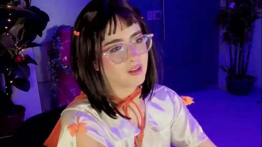 lillianderson — GOAL: ❤️OIL TITS❤️ [88 tokens remaining] 💖 My energy is soft on the outside, intense on the inside... and it shows as soon as you enter. 💖 #domi #feet #deepthroat #latina #smalltits