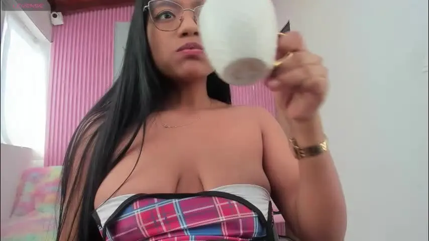 lillyy16 — Goal: wet my shirt #boobs #milk #nipples #submissive #daddy - Next Goal: 🧡 control + 10 minutos🧡