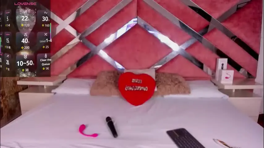 lily__queen30 — GOAL: Bonuce boobs [22 tokens remaining] An ang🧚🏼‍♂️l in the street but a devil😈 under the sheets #longlegs #findom #milf #bigass #fitness