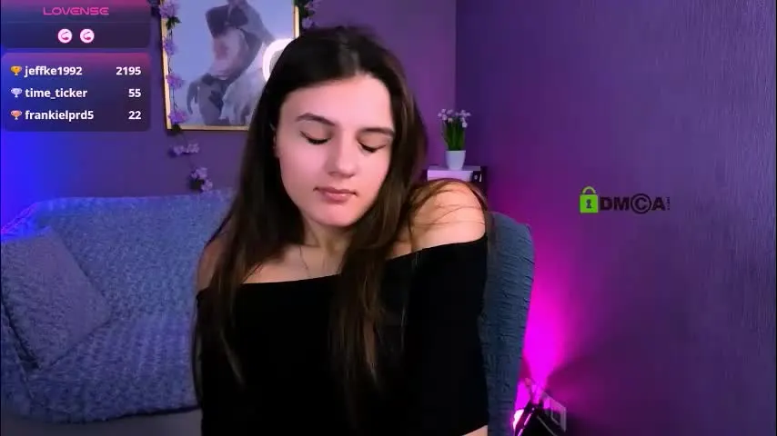 lisa_dark_ — GOAL: Hand bra [998 tokens remaining] Welcome to my room! #pvt #lovense #18 #nonude #new