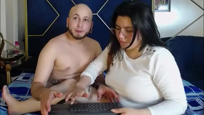 lisse_n_sebas — GOAL: Sexy Dance [111 tokens remaining] Welcome to my room! #deepthroat #couple #teen #bigboobs #young