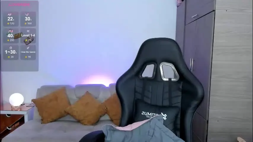 lizzie_corner — GOAL: Spank Ass [111 tokens remaining] Hii, PVT OPEN!! The best squirt here!! #bigass #latina #smalltits #18 #petite