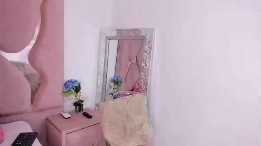 lunadreamsht — Doggystyle without panty #latina #bigass #bigboobs #squirt #shy [28 tokens remaining]