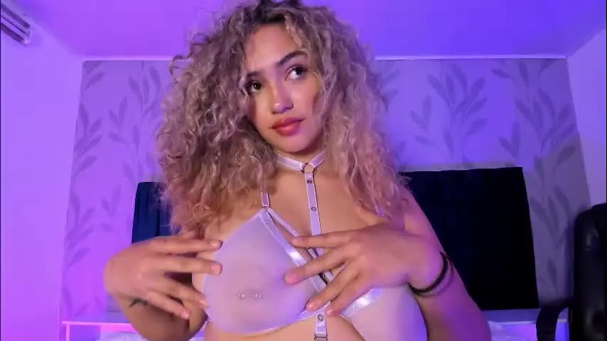 maddybelucci — Looking for teasing? Let me show u how it doit! #curly #bigboobs #teasing #pov #curvy
