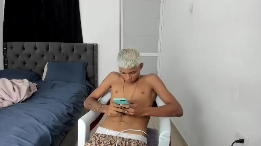 master_nea — CUM X3 ;) Enjoy sending me tokens;) SPH,Burps, Money, Humiliation, Domination, Drain, Everything Here In This Room #muscle #Domination #master #18 #Humiliation [2999 tokens remaining]