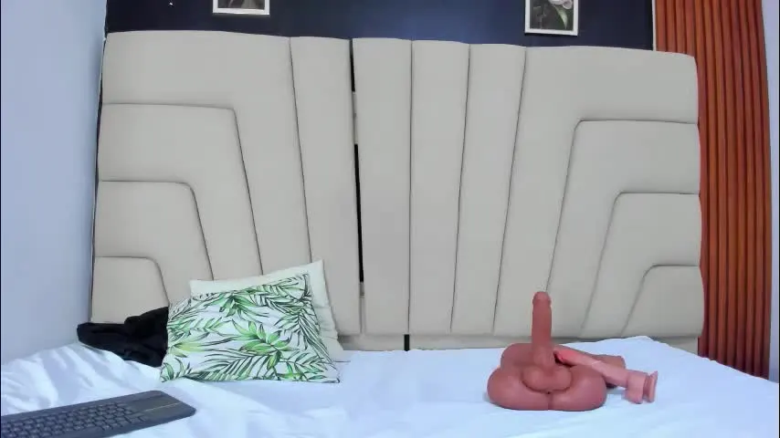 megan_hally — 𝙘𝙤𝙢𝙚 𝙝𝙖𝙫𝙚 𝙛𝙪𝙣 𝙬𝙞𝙩𝙝 𝙢𝙚 #latina #bigass #mature #redhead #anal [1963 tokens remaining]