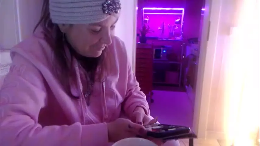 melli23 — Angebot: goal show ass #curved #hairy #lush #young #feet #slut #bigass #hairy #ebony #heels #petite #mistress #smoke #heels #daddy # schoolgirl #role play #pvt #c2c #squirt #dirty talk #horny #nails