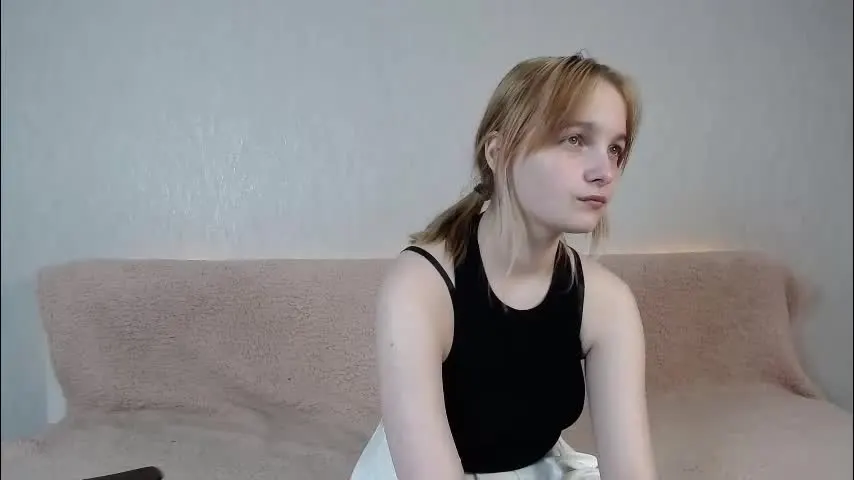 mia_foxie — Take off Top #18 #new #teen #skinny #young [198 tokens remaining]