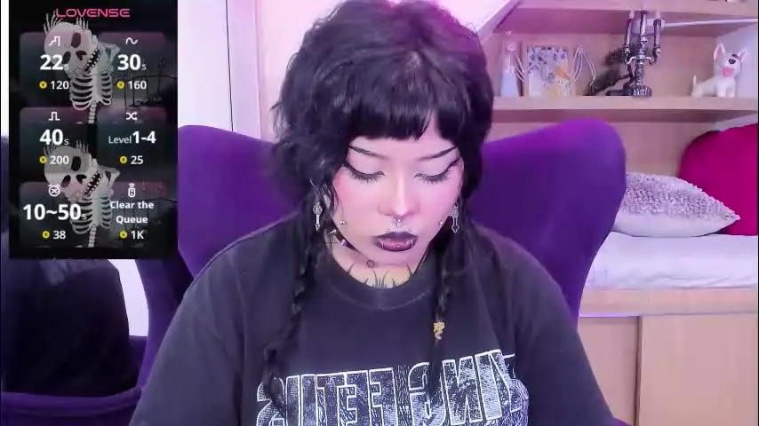 miaamane — 😈Feeling KINKY + HOTTIE today, want to see ur own COCK WET💦 with my pretty mouth?🔥 - Goal: Feet Show [5 tokens left] #tattoo #goth #cute #piercings #teen