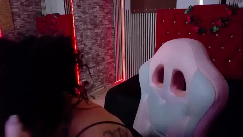 miahernadez303av — GOAL: 💋SQUIRT💋 [250 tokens remaining] 💎I WANT TO OBEY YOU I WANT TO BE YOUR GOOD BITCH💎 #anal #lovense #spank #squirt #hairy