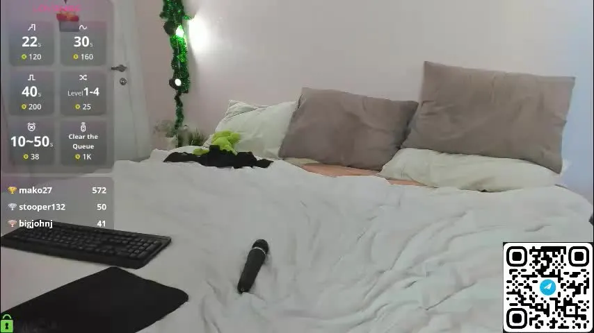 mila_kinor — GOAL: breast massage [75 tokens remaining] Have happy fun ✨ #feet #mistress #findom #smoke #joi