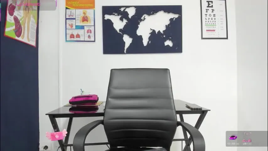 nanku_na — take off lab coat [82 tokens remaining]