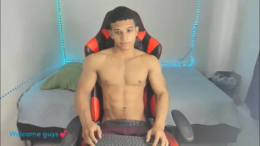 oliver_thompsson — Good day #cute #muscle Welcome to my room 💙💙 #bigmuscles #bigdick #bigcock