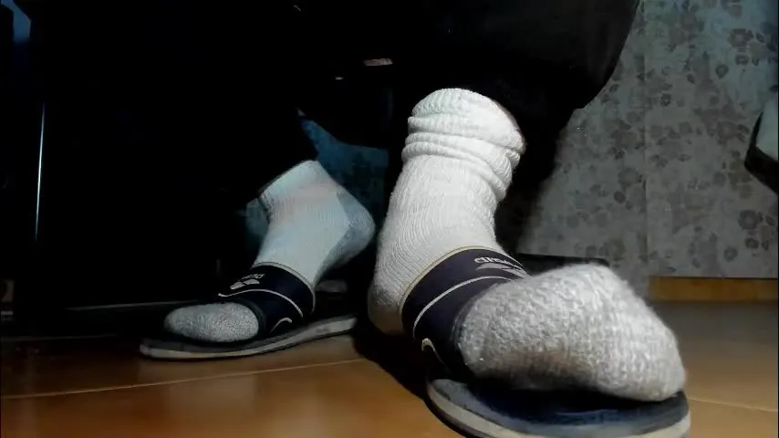 pablomenesssl — #master #feet #boots #socks #findom