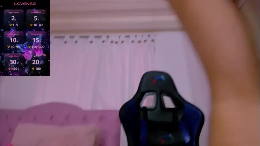 parisshayk — Enjoy a rich show with my tits! [55 tokens left] #glasses #young #smalltits #bigass #slim