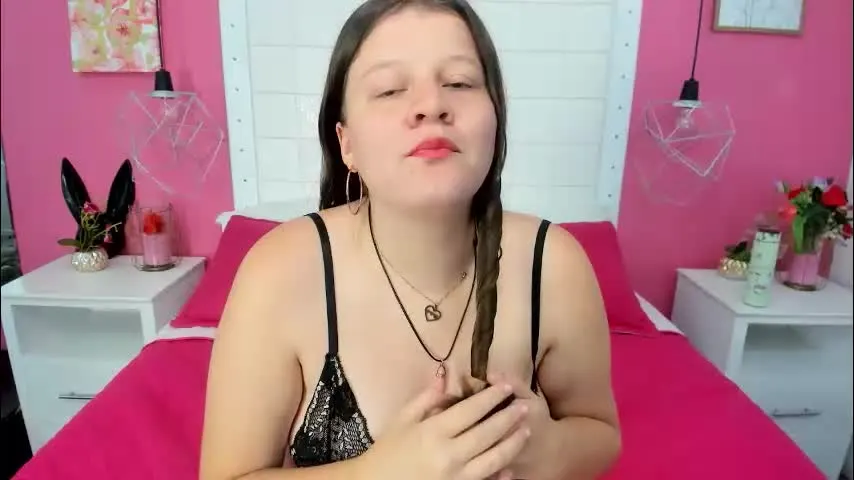 parker_mia02 — 😈🔥🤤HI THERE! WELCOME TO MY ROOM!! LET'S PLAY A LITTLE IN PVT 🤤🔥😈 - Multi-Goal : Get Naked! #curvy #bigass #cute #belly #smalltits