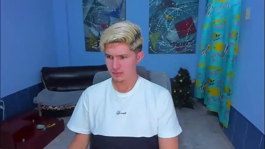 patrik027 — show cum [650 tokens remaining]