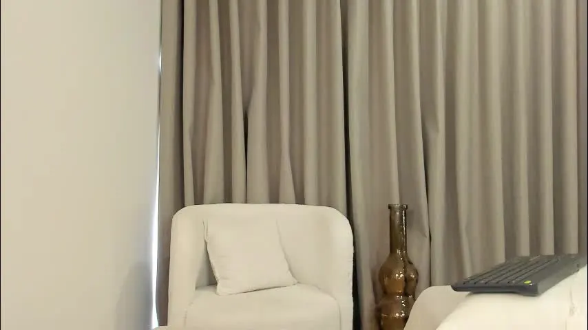 paulina_monrroy_ — GOAL: sexy dance and naked (3000) [909 tokens remaining] 🔥Come on and feel my body! make me horny and join the fun🔥PVT ON/Don't forget to follow me.🖤 #feet #latina #bigdick #lovense #toy