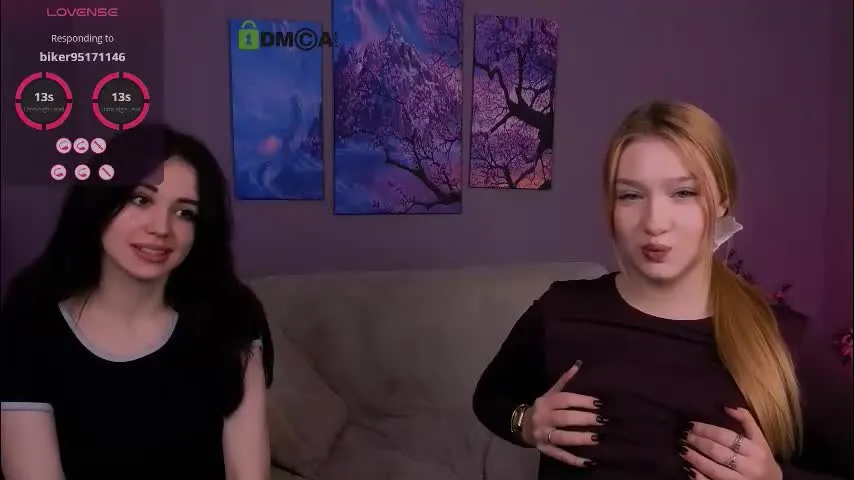 riley_sanders — GOAL: play tits [328 tokens remaining] ✨ welcum to my room ✨ #lesbian #shy #lovense #pvt #findom