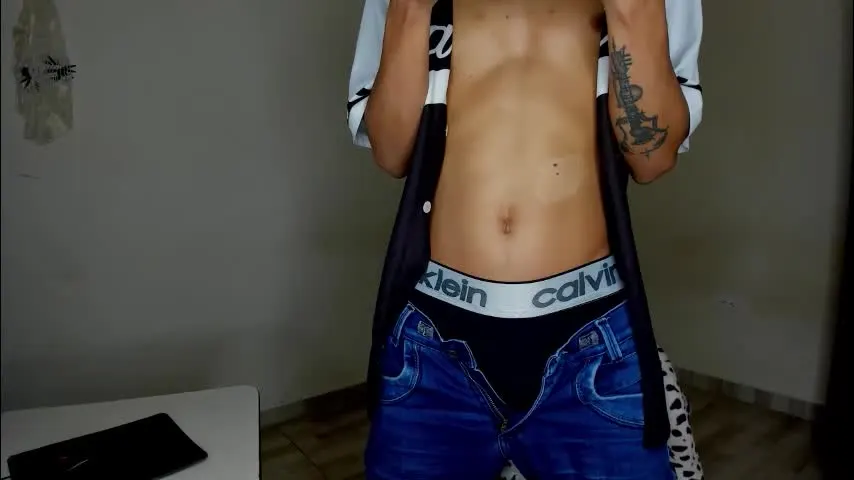 rolling_05 — GOAL: Show Cum [777 tokens remaining] Welcome to my room! #cum #skinny #young #bigcock #new