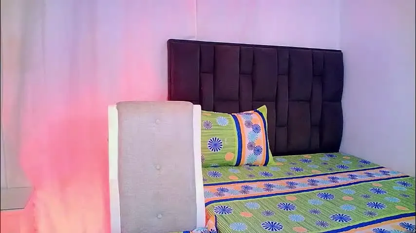 rosalindasexy — 500 [0 tokens remaining]