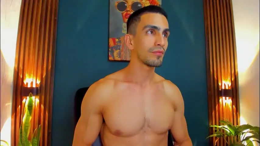 ryan_doyle — 🔥😜 🔥 hello guys, worship me and make me sweat 🥵🥵 [1042 tokens remaining]