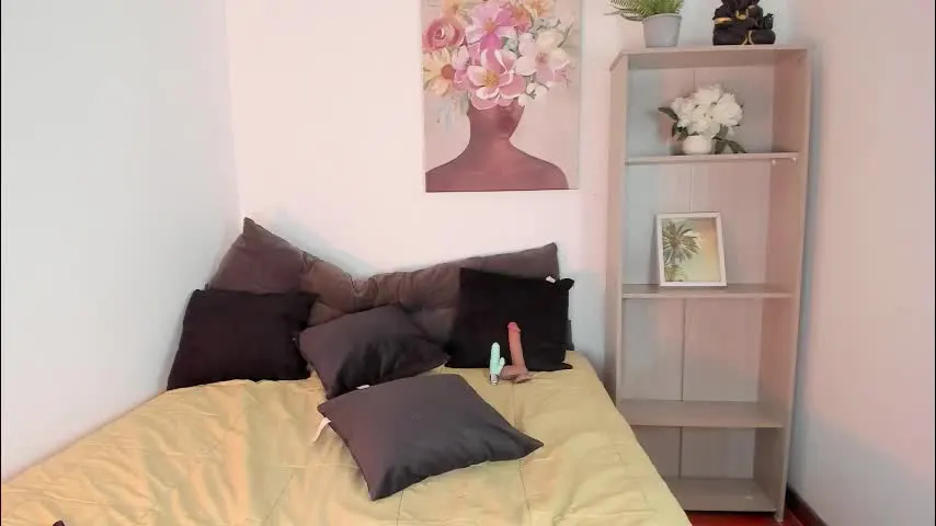 samgomez_ — I came back guys wanting to be fucked - Goal: Smile + eyes contac [14 tokens left] #ridedildo #saliva #blowjob #daddysgirl #indian