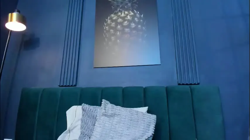 scarlet_edwars — go home #bigboobs #leggings, #fitness, #longhair, #mature [3999 tokens remaining]