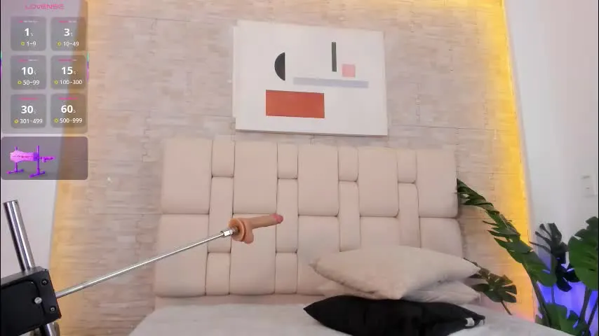 scarletmonroe_ — GOAL: All naked + Fuck pussy [145 tokens remaining] I¨m the queen👑of pleasure and today I want to please 👅your hidden desires 👅 #anal #skinny #18 #latina #squirt