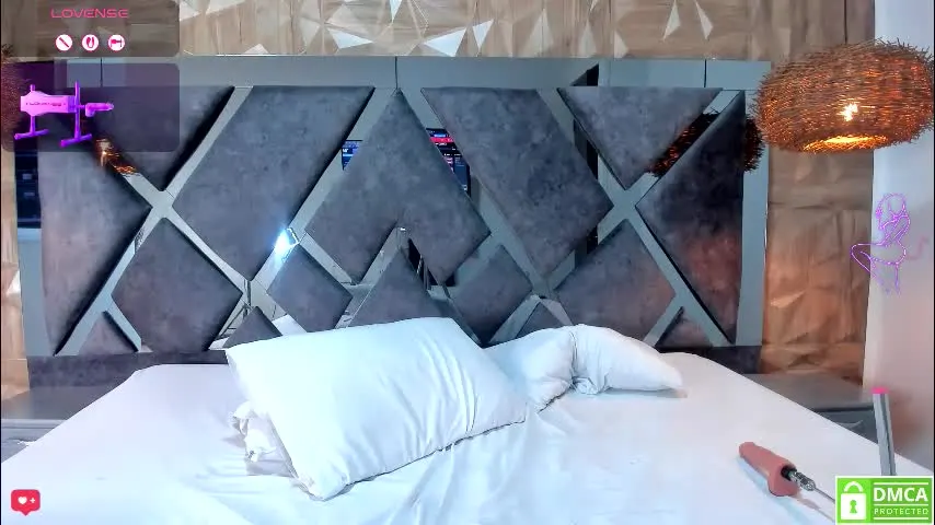 selene__lopez_ — Vibrate me pussy 💦 #fuckmachine #squirt #bigboobs #anal #bigass [49995 tokens remaining]