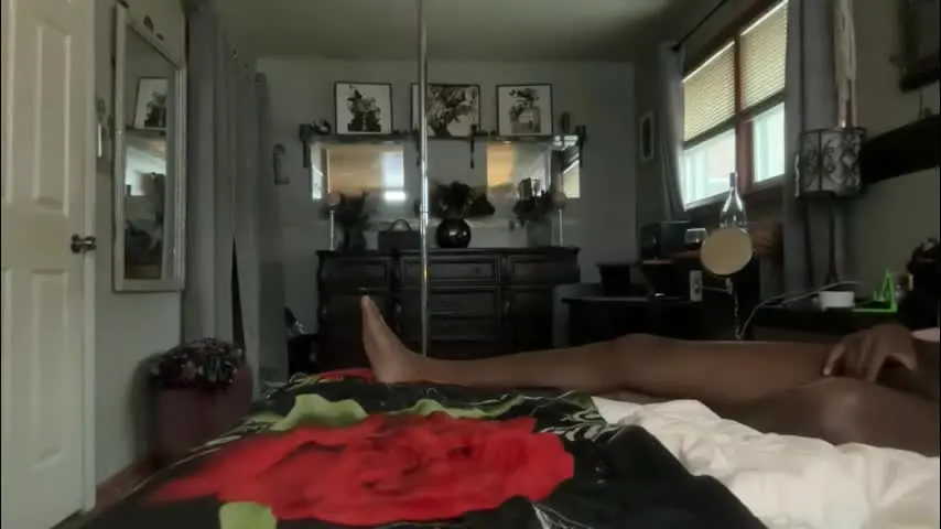 sexyred77713 — Sexyred77713's room #milf #mature #chillin #board