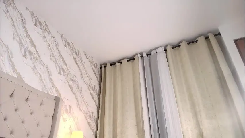 shanell__hott — GOAL: show espectáculo anal [253 tokens remaining] Welcome to my room! #asian #ebony #bigboobs #indian #bigass