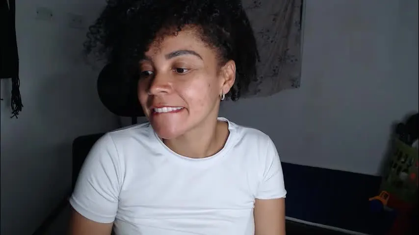 shayna_cute — #bigclit #bignipples #bigpussylips #lovense #lush #bigclit #bignipples #clit #bigpulssylips #deepthroat #bigass #bigpussy