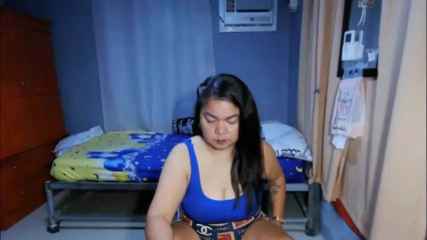 sinfullwife6969 — happy new year to everyone [1000 tokens remaining]