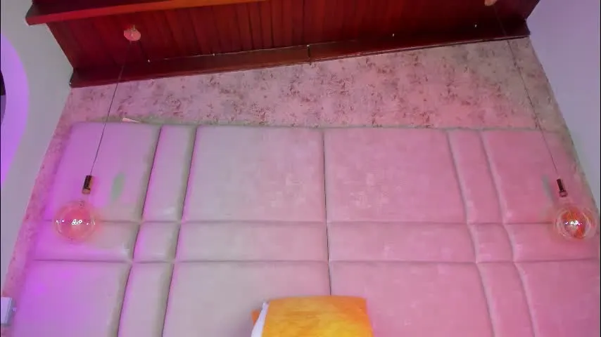 sofi_moreno — Ass Bounces better on a Dick🔥🍑 RIDE TOY 360tks🔥 PROMO: Squirt for 150tks in Private💦 Fuck my Ass 699tks🔥 - Multi Goal: 🔥Ride Toy🔥 [306 tokens left] #twerk #latina #anal #leggings #bigass