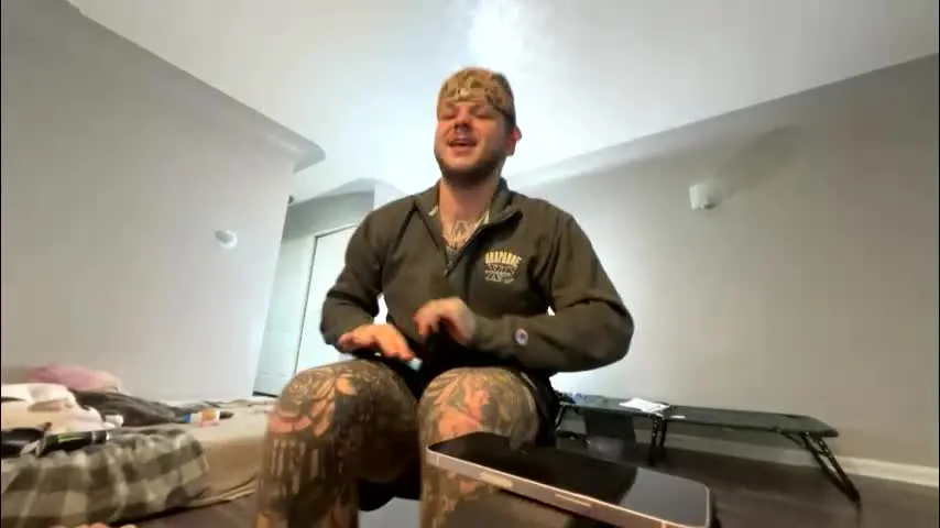 sportsfreak1619 — 💦show🤓 #new #hotguy #tattoos #chat #cute [800 tokens remaining]