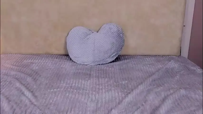 tanyacastello — GOAL: Hello Tanya [5 tokens remaining] !shh i can t moan!try level 101/202/303/404/555 if you want to get me in trouble orgasm #latina #brunette #smalltits #new #feet