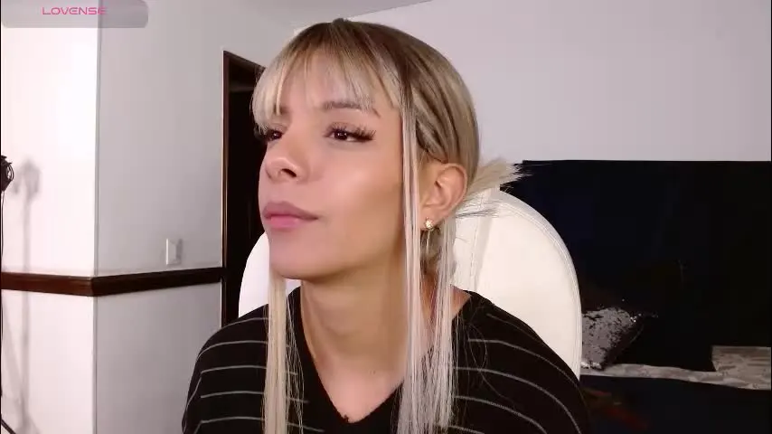 thegodmother_gh — GOAL: TOP OFF PLAY NIPPLES [77 tokens remaining] Welcome to my room! Welcome to the Peyton Show ♥ #blonde #flex #anal #bigtits #squirt