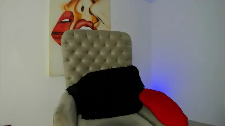 tiago_hannah — feel the mornin,work out , squad naked in your face #lovense #bigass #anal #squirt #bigboobs