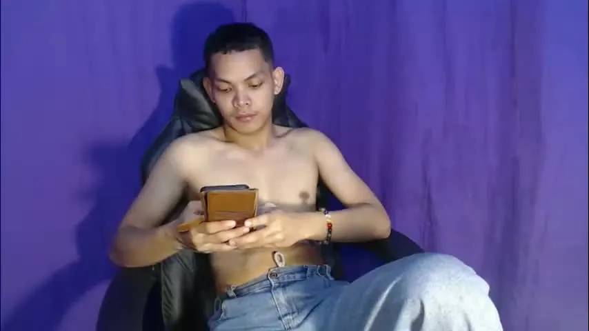 tranny_cassie — cum to my room darling #bigcock3 #asian #new #natural #petite #femboy #hot :yummy