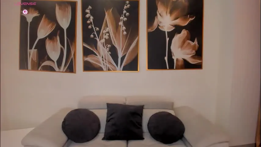 veronicablue1 — GOAL: Cameltoe [34 tokens remaining] ♥Teach me how to be a naughty girl. ♥ #Latina #Curvy #Teen #bigass #Natural