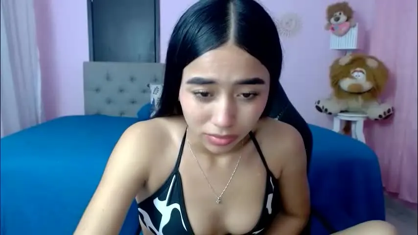 xoxo_melany — dance sexy [46 tokens left] #longhair #cute #daddy #indian #roleplay