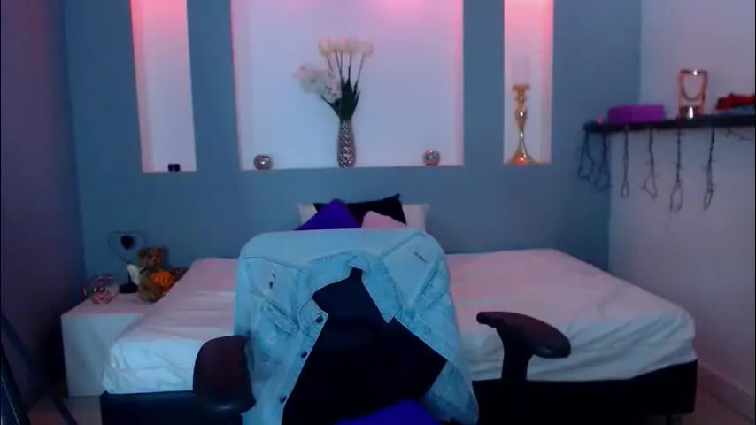 zean_lee — GOAL: Enjoy the vibes baby [94 tokens remaining] 🔥Good Girl Gone Wild - Pleasure Party🔥 #lovense #tattoo #feet #Bigass #latina